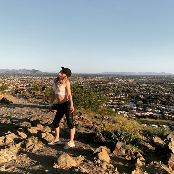 Meet your Posher, Cassie - Picture 4 of 6